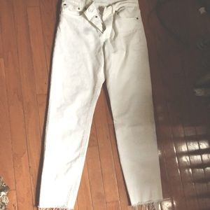 Levi’s Wedgie Cut white jeans size 27.
